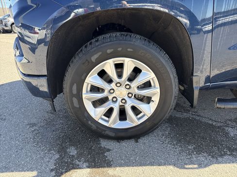 Used 2022 Chevrolet Silverado 1500 Custom image 10