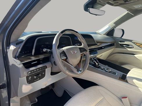Certified 2022 Cadillac Escalade Sport Platinum image 28