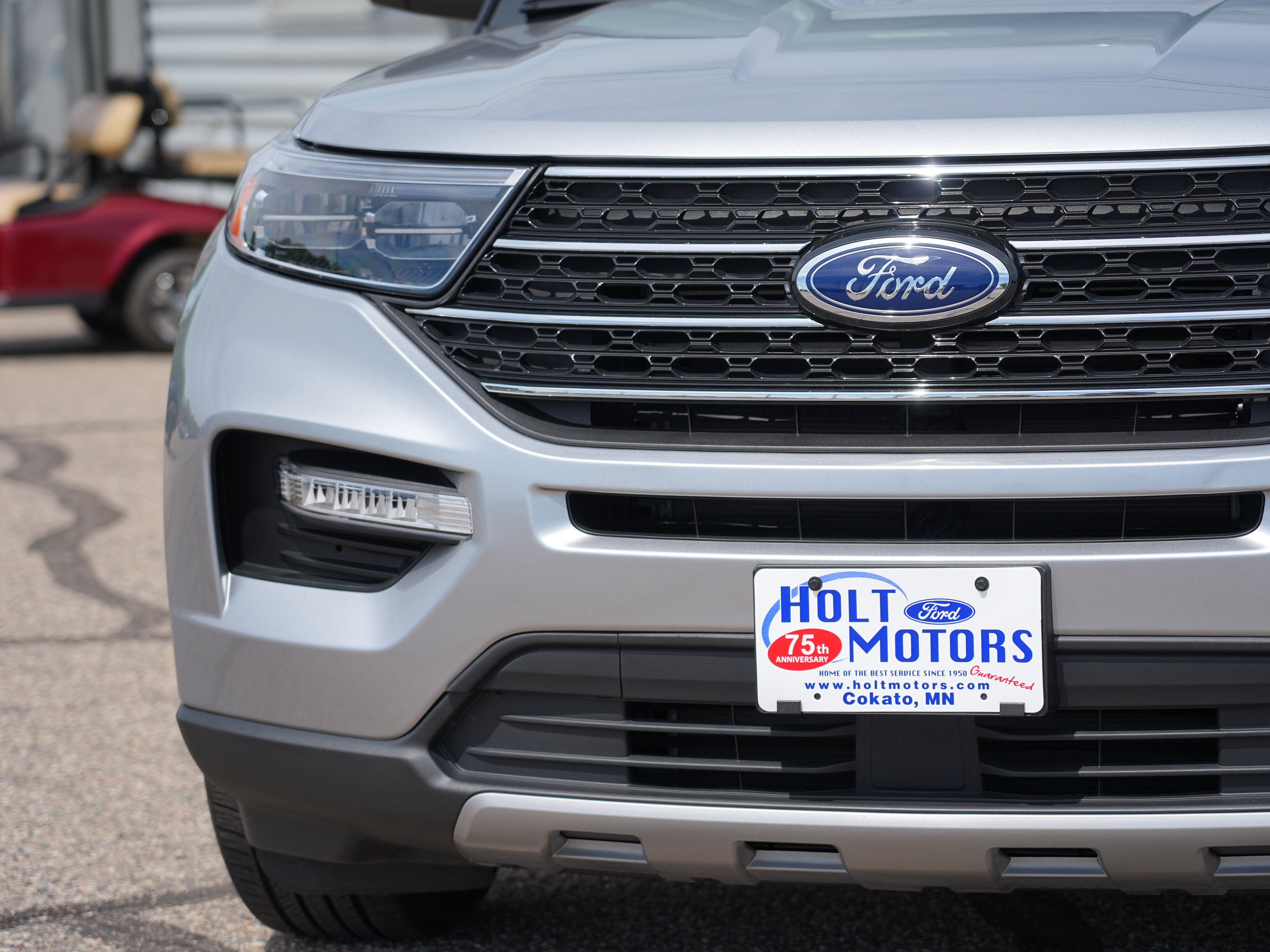 Used 2023 Ford Explorer XLT w/ Equipment Group 202A AWD/4WD image 11