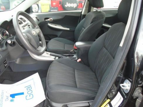 Used 2013 Toyota Corolla S w/ Premium Pkg FWD image 13