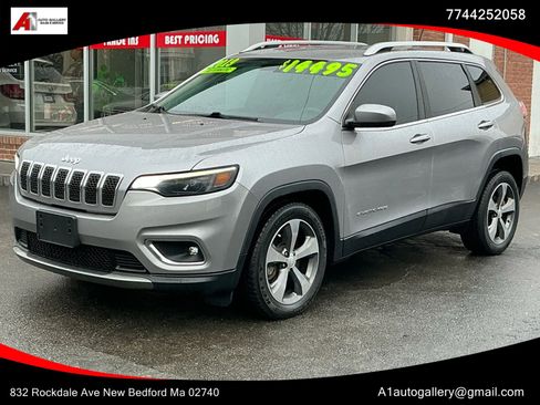 Used 2019 Jeep Cherokee Limited image 1