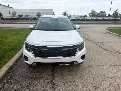 Used 2025 Kia Seltos EX AWD/4WD image 23