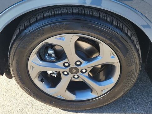 Used 2024 Ford Escape ST-Line image 9