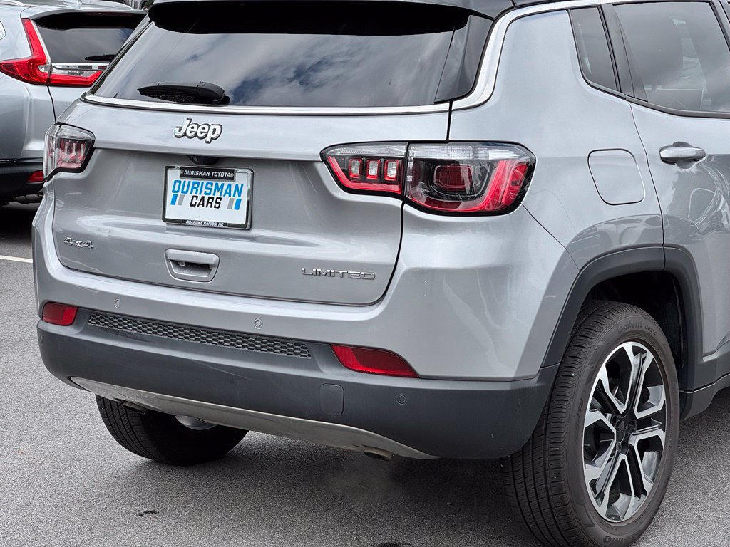 Used 2024 Jeep Compass Limited AWD/4WD image 33