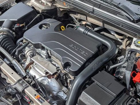 Used 2025 Chevrolet Malibu LT image 37