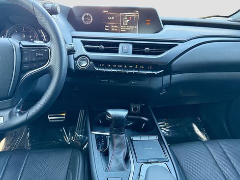 Used 2022 Lexus UX 200 F Sport w/ Accessory Package (Z1) image 18