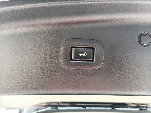 Used 2019 Nissan Armada SL AWD/4WD image 25