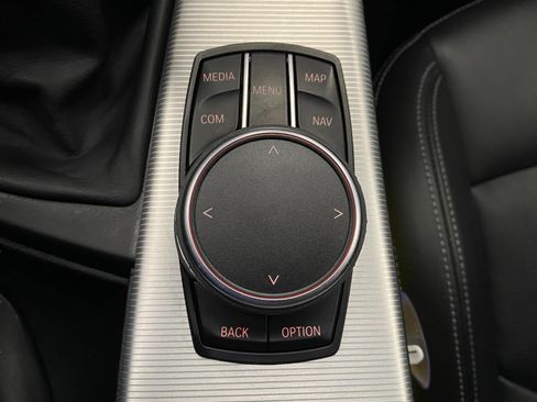 Used 2018 BMW M3 RWD image 24