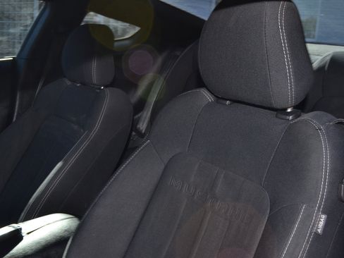 Used 2021 Ford Mustang Coupe image 22