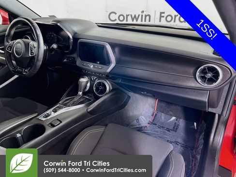 Used 2017 Chevrolet Camaro SS RWD image 25