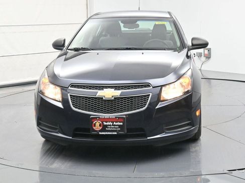 Used 2014 Chevrolet Cruze LS image 23