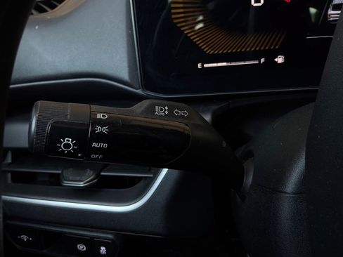 Used 2025 Kia K4 FWD image 36
