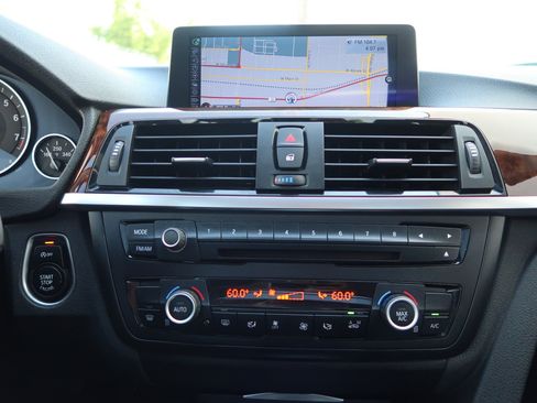 Used 2014 BMW 328i Sedan RWD image 16