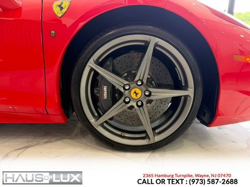 Used 2013 Ferrari 458 Italia Coupe RWD image 30