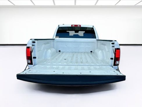 Used 2024 RAM 1500 Warlock AWD/4WD image 17
