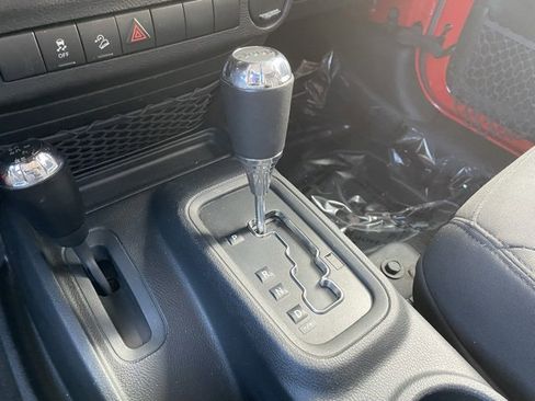 Used 2017 Jeep Wrangler Unlimited Sport w/ Connectivity Group image 19