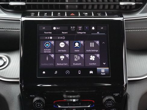 Used 2025 Jeep Grand Cherokee L Laredo RWD image 13