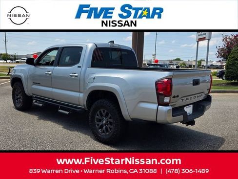 Used 2023 Toyota Tacoma SR5 w/ Technology Package AWD/4WD image 9