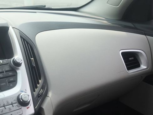 Used 2016 Chevrolet Equinox LT w/ Convenience Package FWD image 12