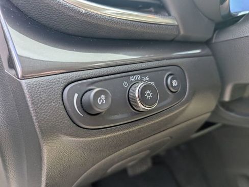 Used 2017 Buick Encore Essence FWD image 16