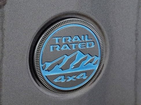 Used 2024 Jeep Wrangler Unlimited w/ Convenience Group image 32