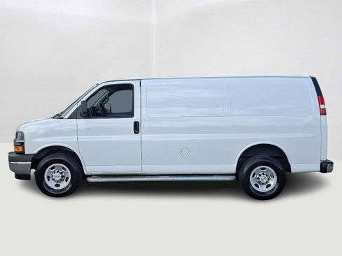 Used 2023 Chevrolet Express 2500 w/ Driver Convenience Package image 8