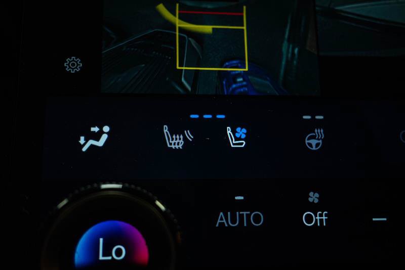 Used 2023 Lexus RZ 450e Premium w/ Technology Package AWD/4WD image 24
