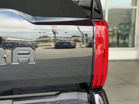 New 2026 Toyota Tundra Limited AWD/4WD image 12