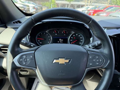 Used 2023 Chevrolet Traverse LT w/ LPO, Floor Liner Package AWD/4WD image 28