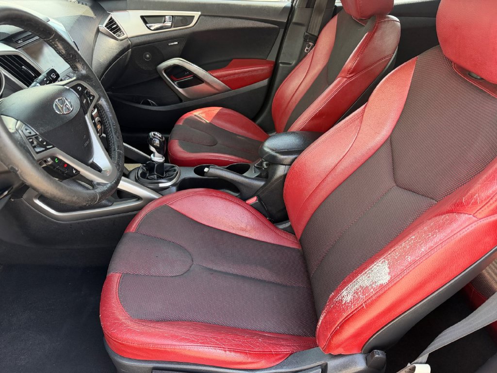 Used 2012 Hyundai Veloster w/ Style Pkg FWD image 10