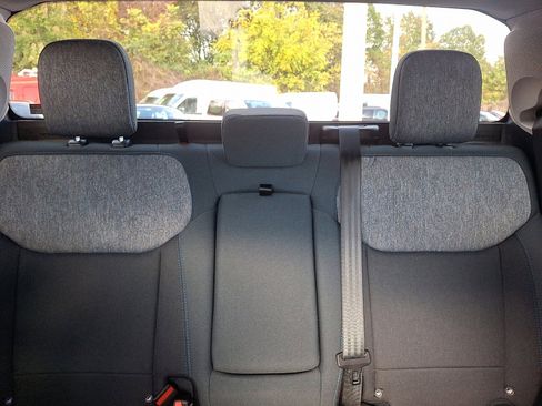 New 2025 Ford Maverick XLT image 13