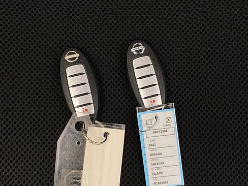 Used 2023 Nissan Maxima SL image 9