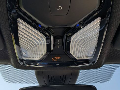 Used 2020 BMW X5 M50i w/ Premium Package AWD/4WD image 21