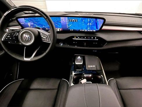 Used 2025 Buick Enclave Avenir w/ Super Cruise Package image 14