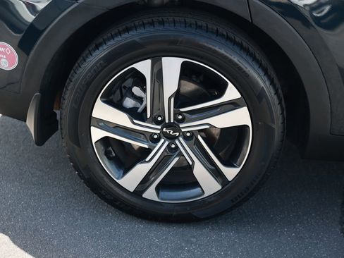 Used 2023 Kia Sorento SX Prestige AWD/4WD image 9