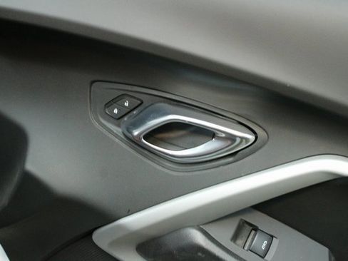 Used 2018 Chevrolet Camaro LT image 9