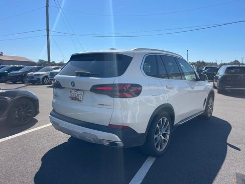 Used 2025 BMW X5 xDrive50e AWD/4WD image 5