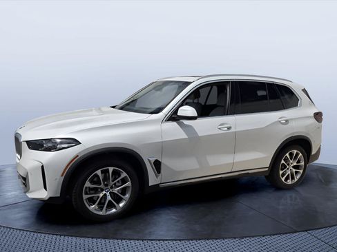 Used 2024 BMW X5 sDrive40i w/ Parking Assistance Package RWD image 7