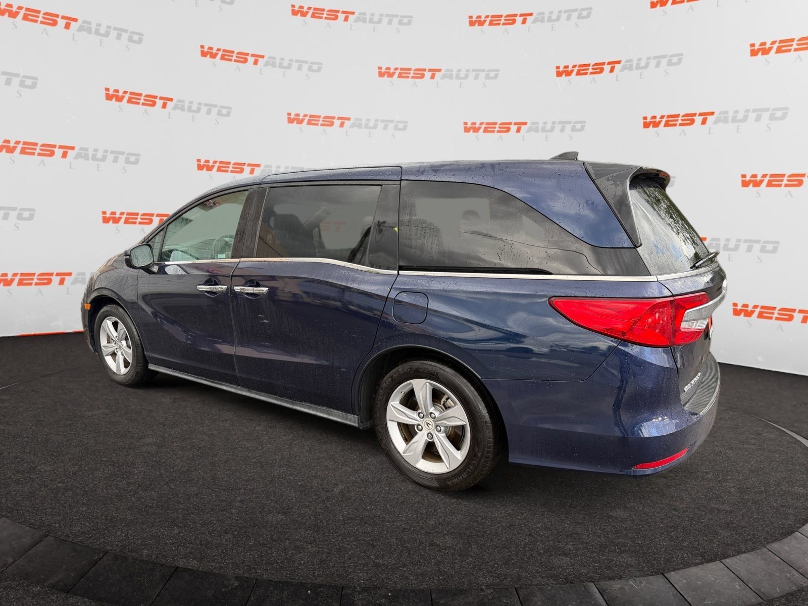 Used 2019 Honda Odyssey EX image 3
