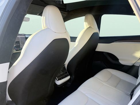 Used 2023 Tesla Model S AWD/4WD image 32