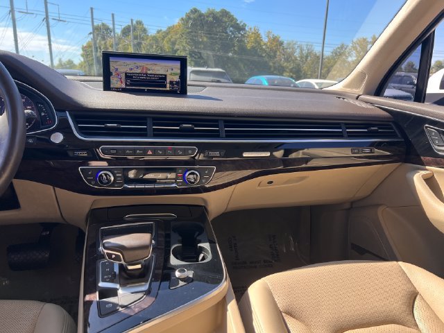 Used 2019 Audi Q7 3.0T Prestige w/ Prestige Package AWD/4WD image 15