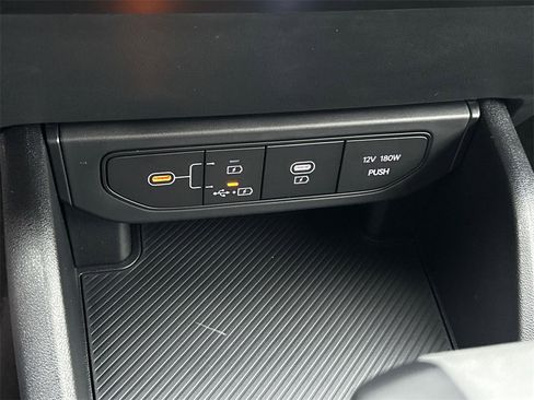 New 2025 Kia K4 LXS image 22