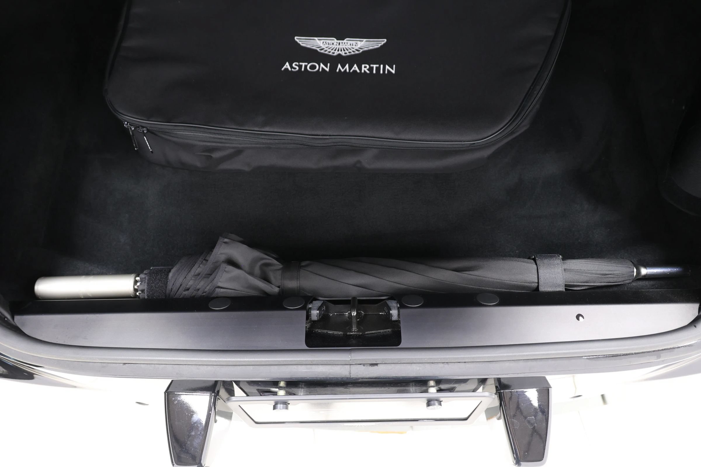 Used 2019 Aston Martin DB11 Volante RWD image 69