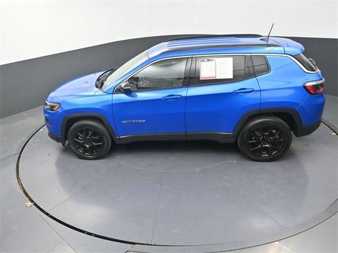 Used 2022 Jeep Compass Latitude image 22