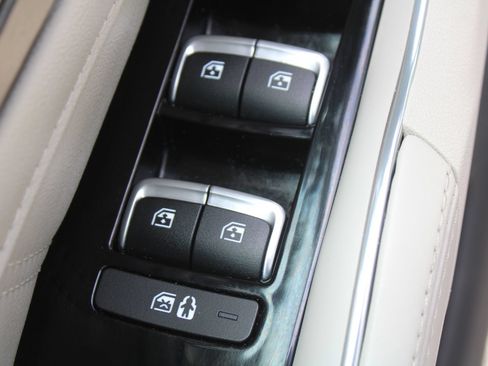 Certified 2022 Kia Sorento SX FWD image 21
