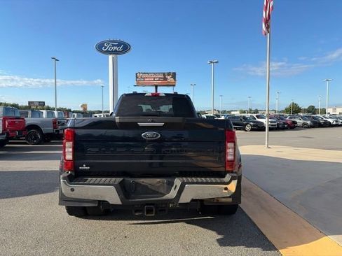 Used 2022 Ford F350 XLT w/ XLT Premium Package AWD/4WD image 4