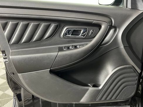 Used 2018 Ford Taurus Police Interceptor AWD image 19