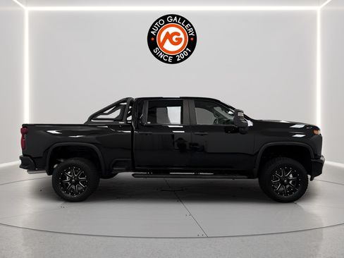 Used 2022 Chevrolet Silverado 2500 Custom w/ Custom Convenience Package AWD/4WD image 8