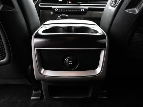 Used 2025 Kia Carnival EX FWD image 40
