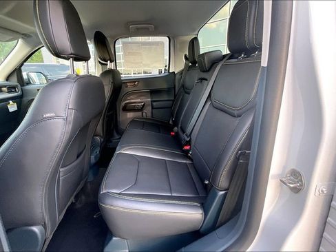 New 2025 Ford Maverick Lobo image 10